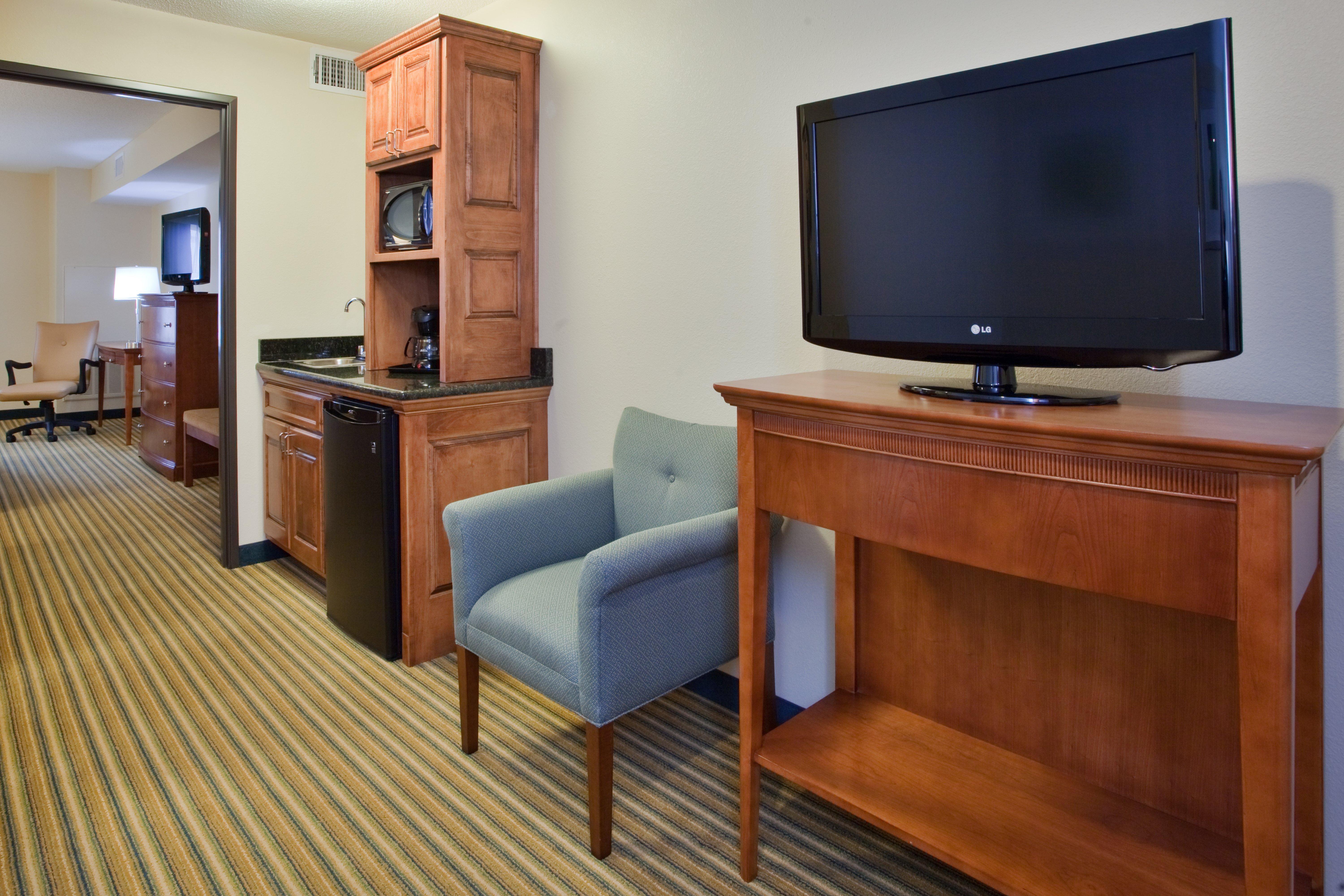 Holiday Inn Express Hotel & Suites Fredericksburg, An Ihg Hotel Extérieur photo